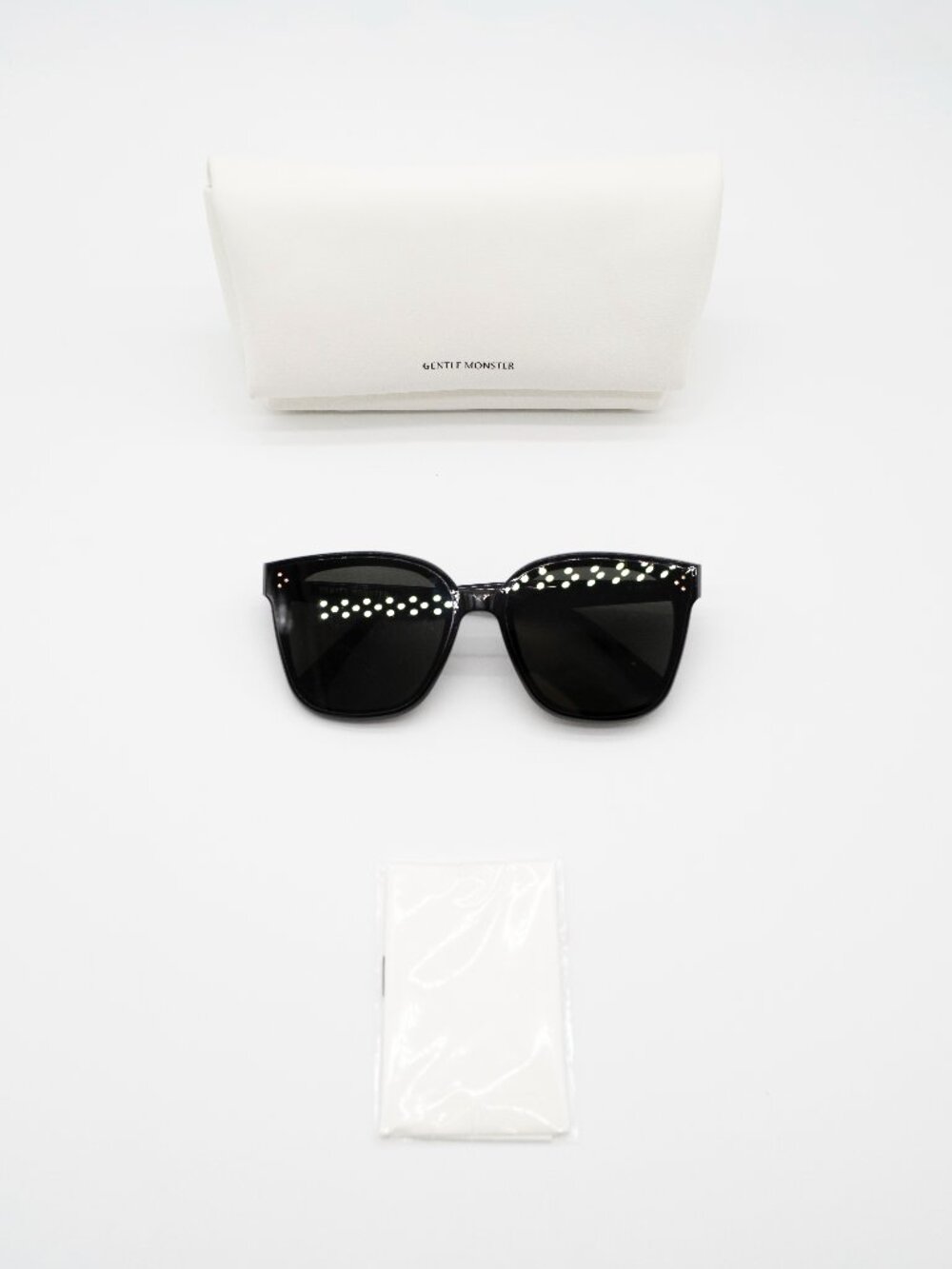 Gentle Monster Rick 01 Black Square Sunglasses